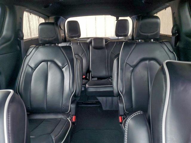 Chrysler Pacifica Limited Image 13