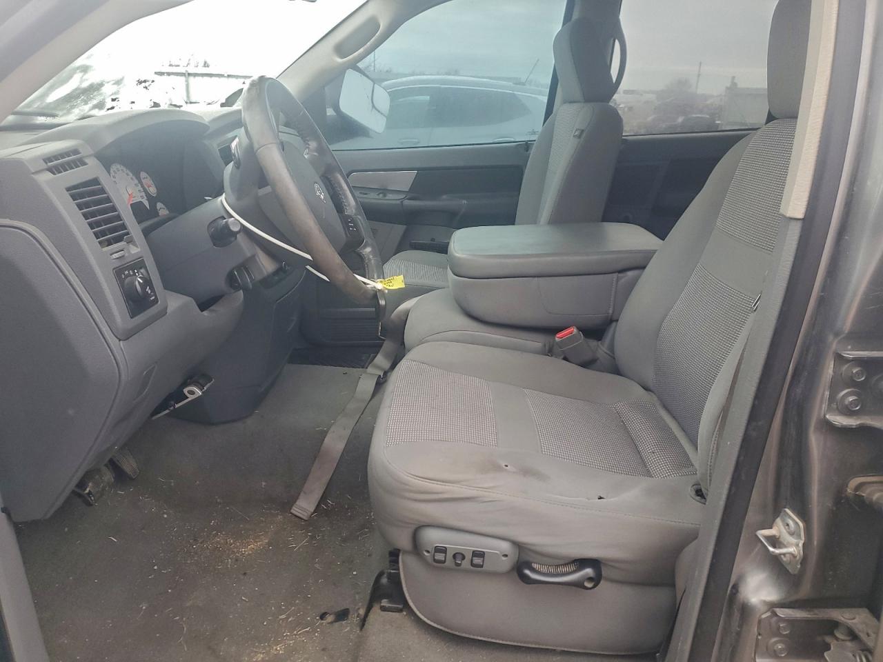 Dodge Ram 2500 Image 6