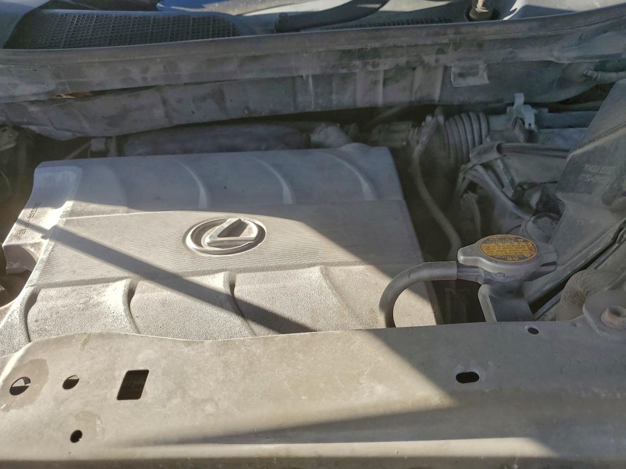 Lexus RX 350 Base Image 10