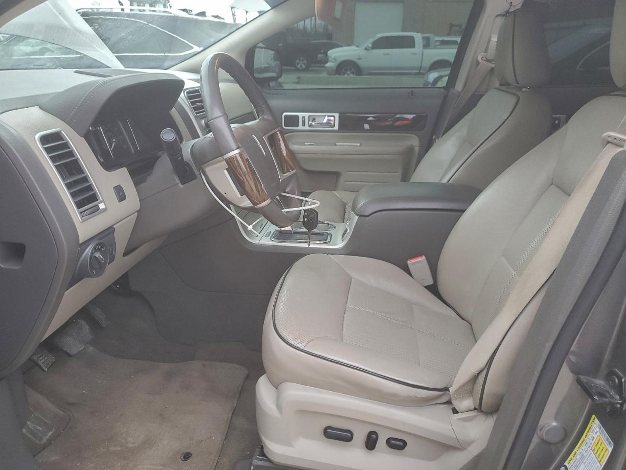 Lincoln MKX Image 10