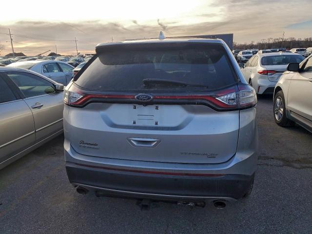 Ford Edge Titanium Image 3