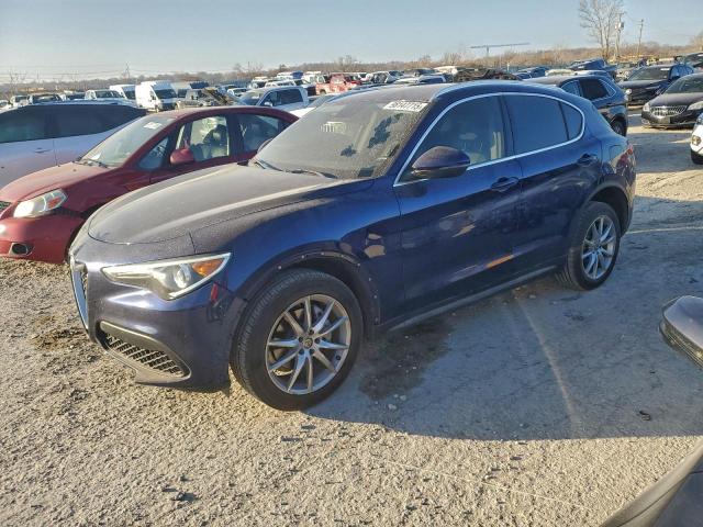  Salvage Alfa Romeo Stelvio