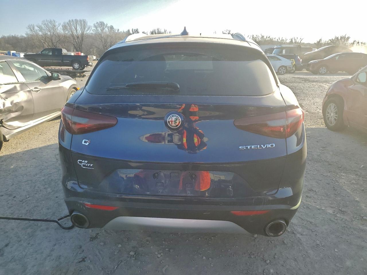 Alfa Romeo Stelvio Ti Image 2