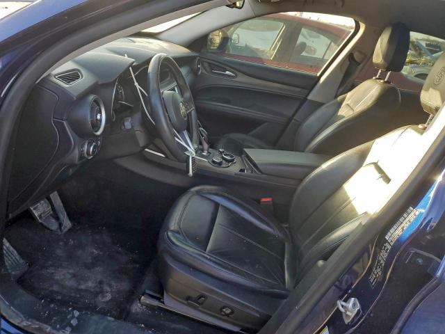 Alfa Romeo Stelvio Ti Image 8