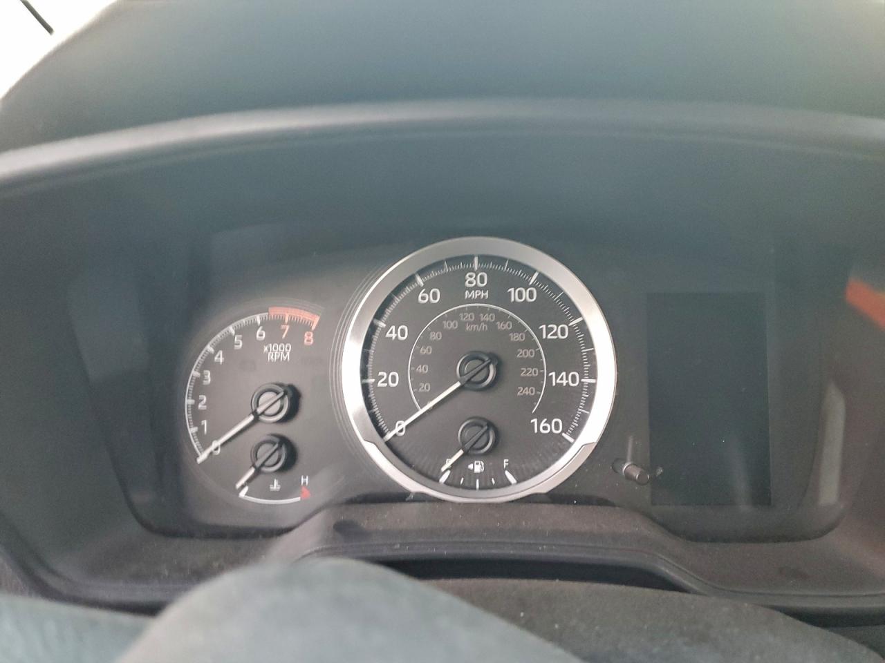 Toyota Corolla Le Image 8