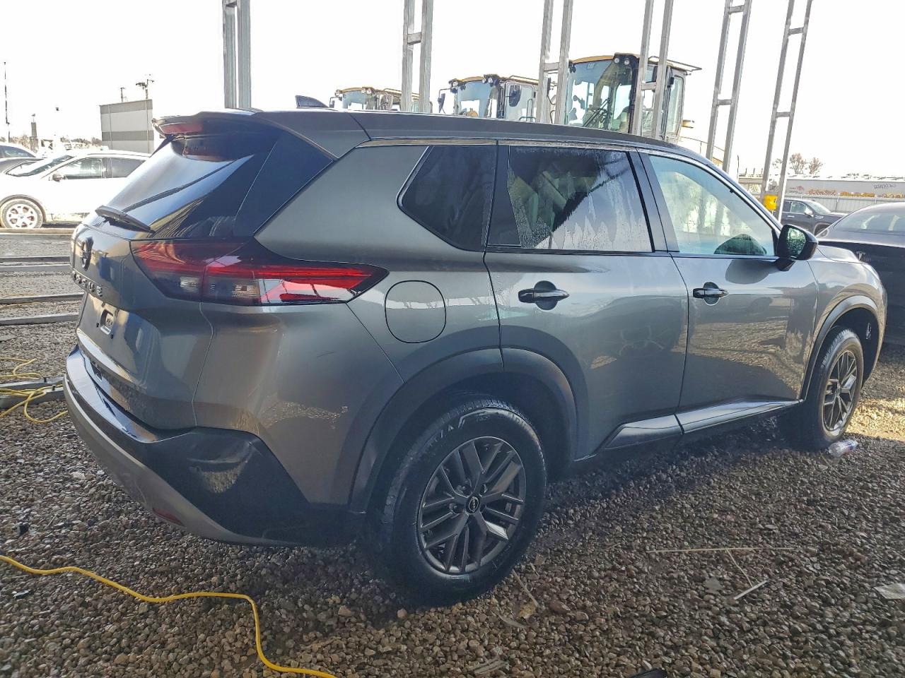 Nissan Rogue S Image 2