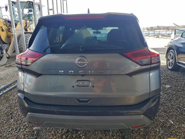 Nissan Rogue S Image 6