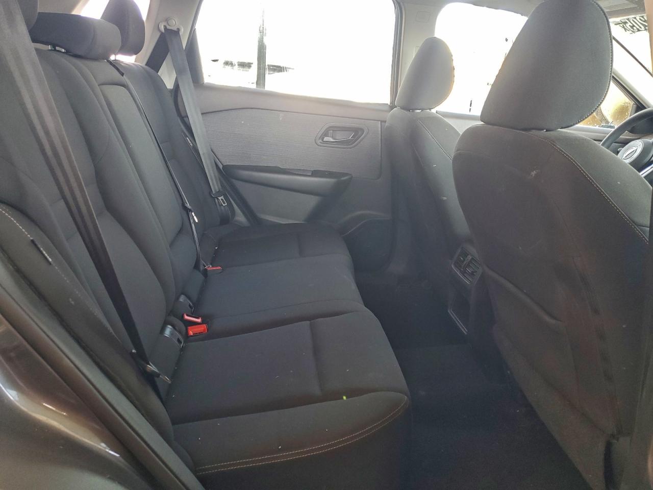 Nissan Rogue S Image 11