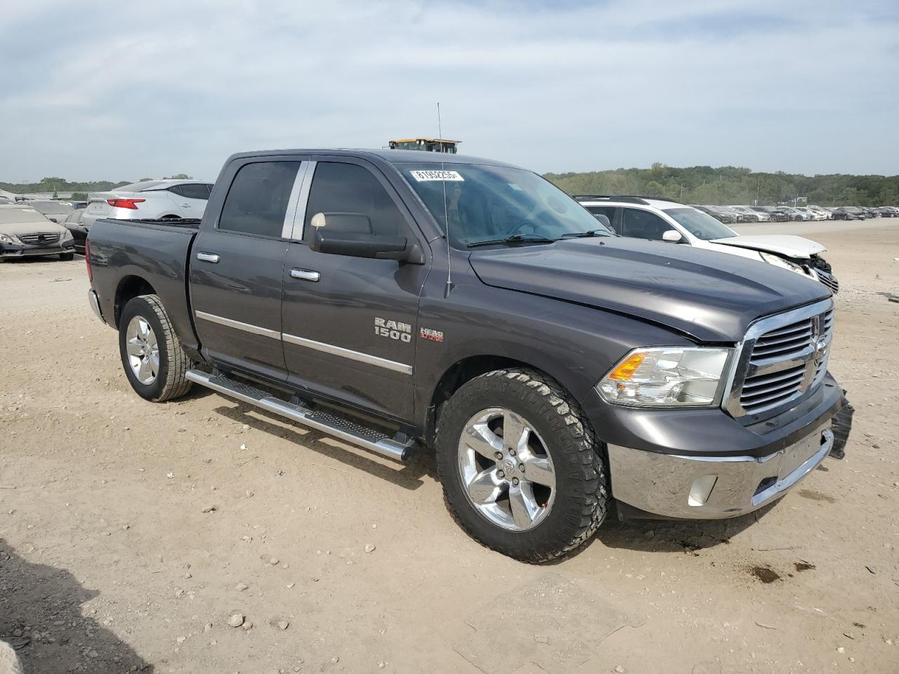 Ram 1500 Slt Image 4