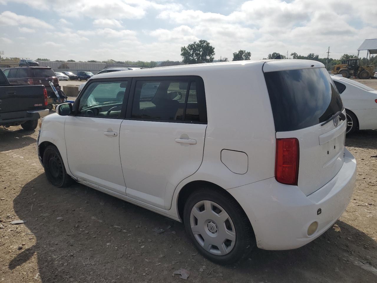 Toyota Scion Xb Image 2