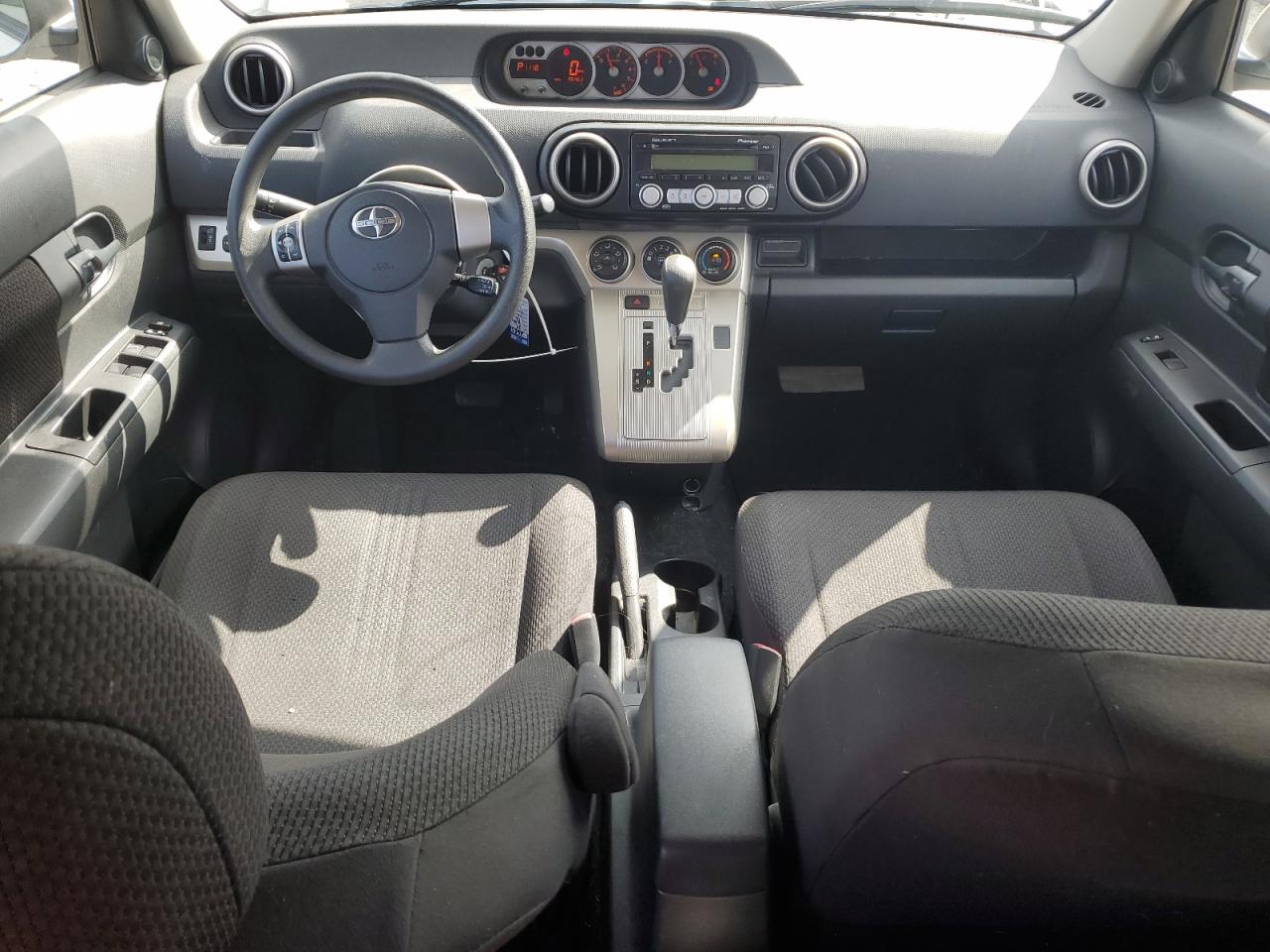 Toyota Scion Xb Image 10