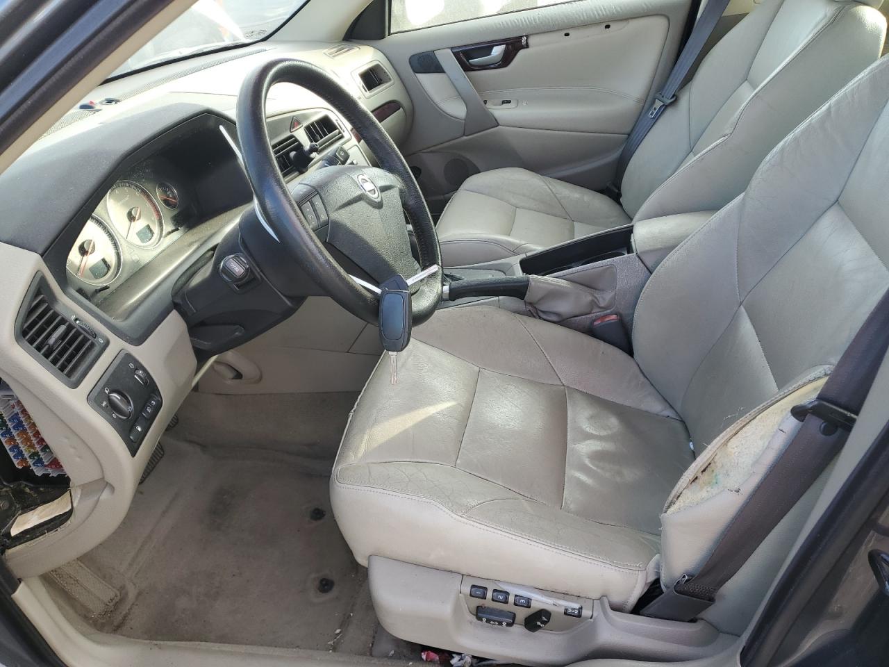 Volvo S60 2.5t Image 3