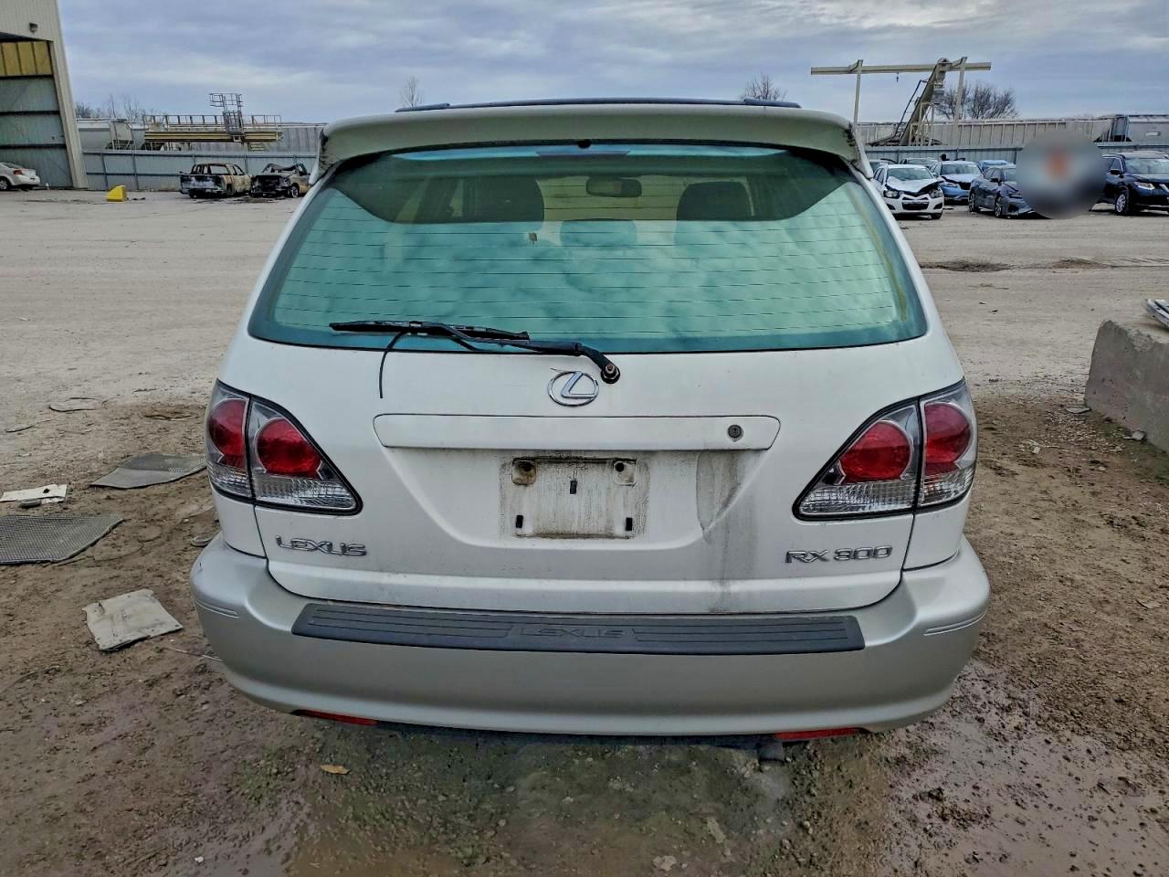 Lexus RX 300 Image 7