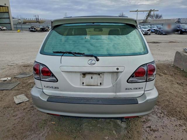 Lexus RX 300 Image 7