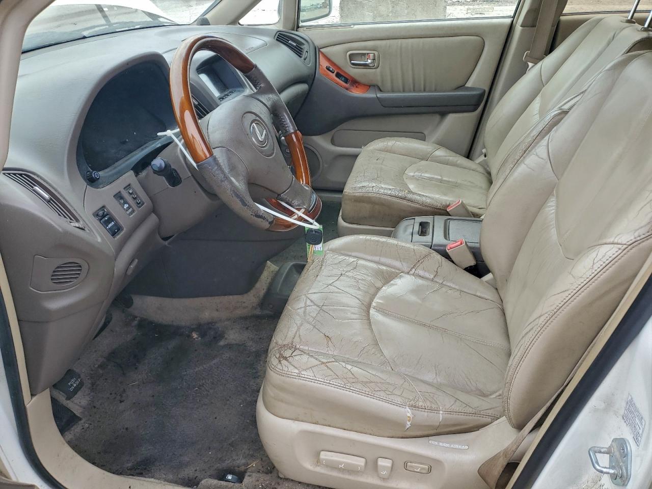 Lexus RX 300 Image 9