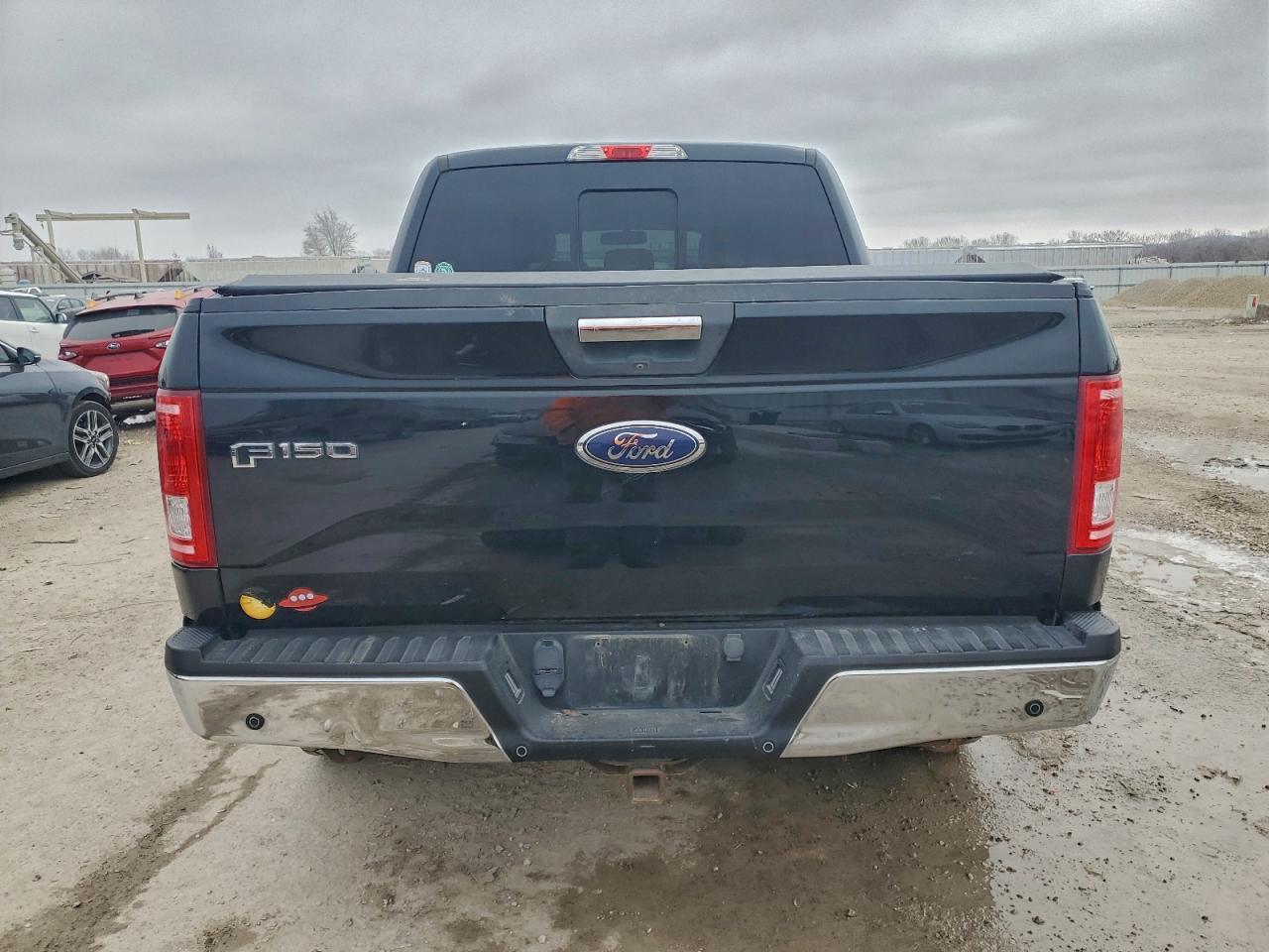 Ford F-150 Supercrew Image 8