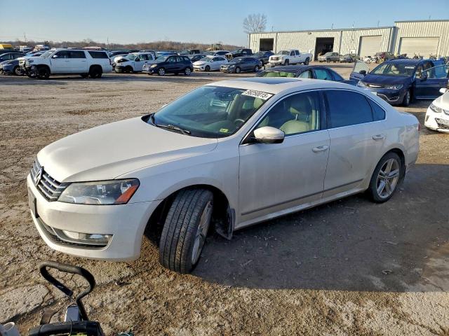  Salvage Volkswagen Passat