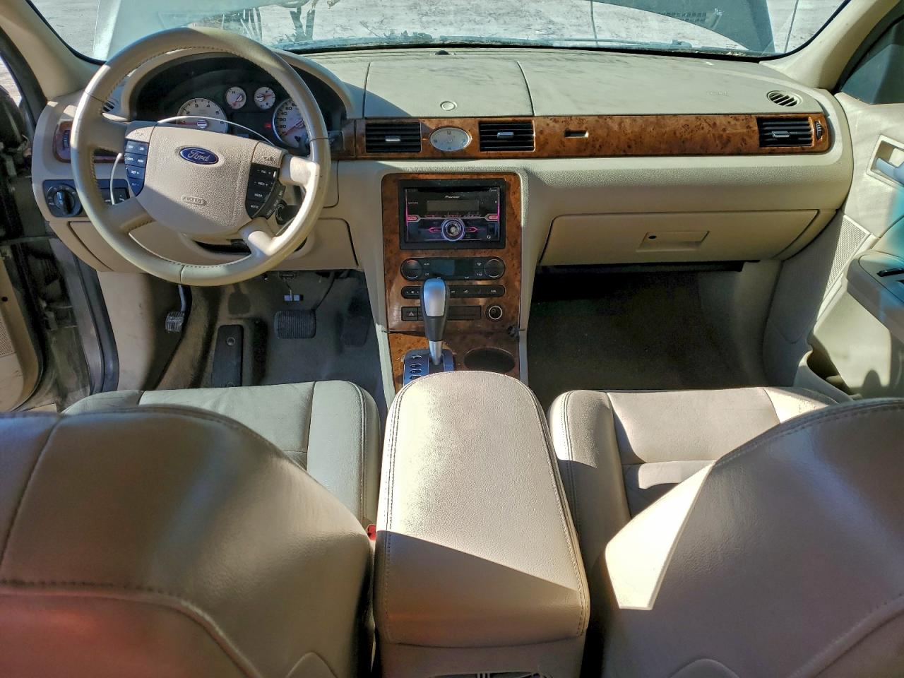 Ford 500 Limited Image 11