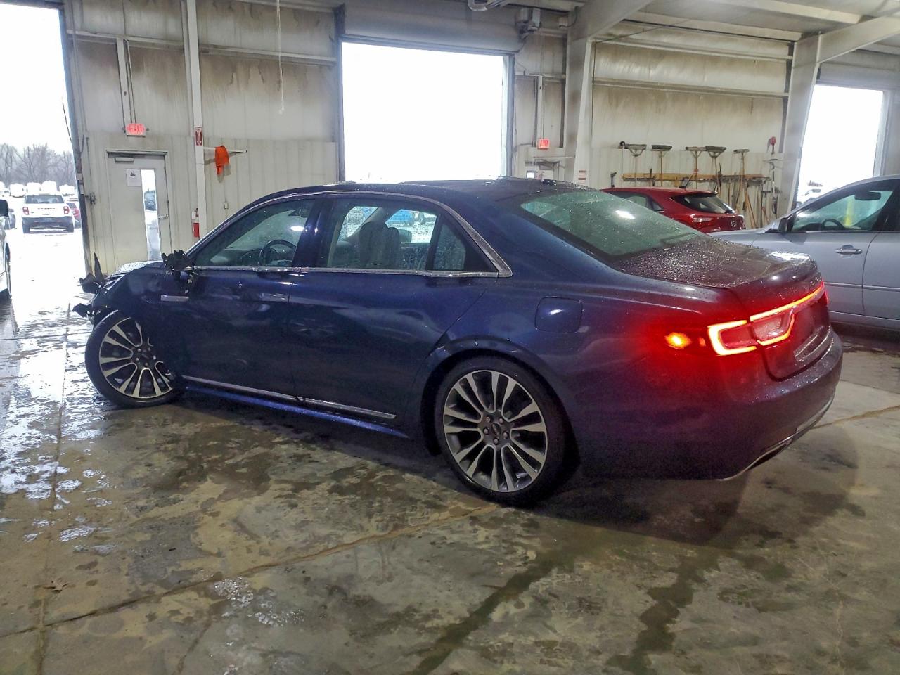 Lincoln Continental Reserve Image 2