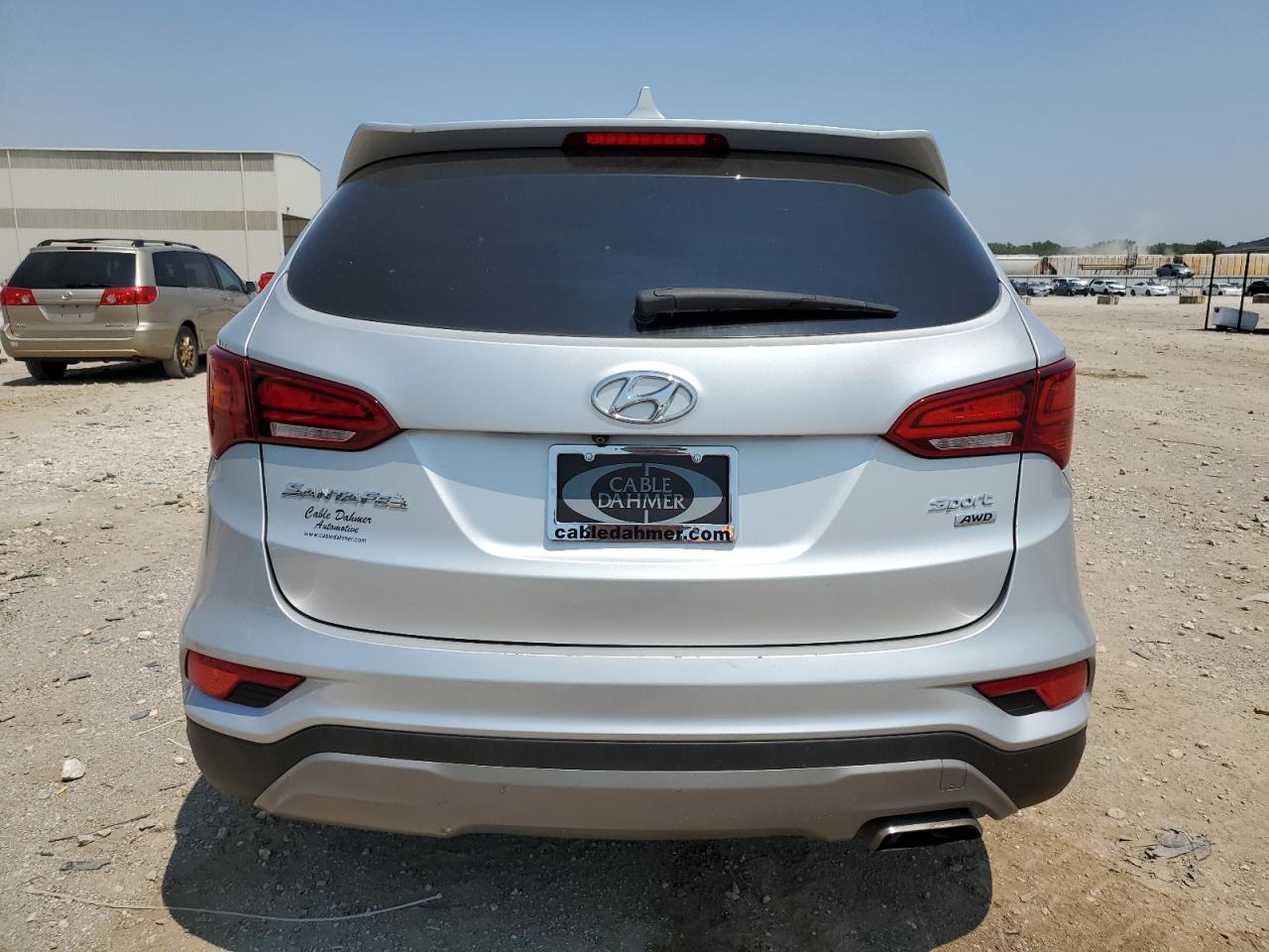 Hyundai SANTA FE Image 7