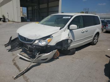  Salvage Volkswagen Routan