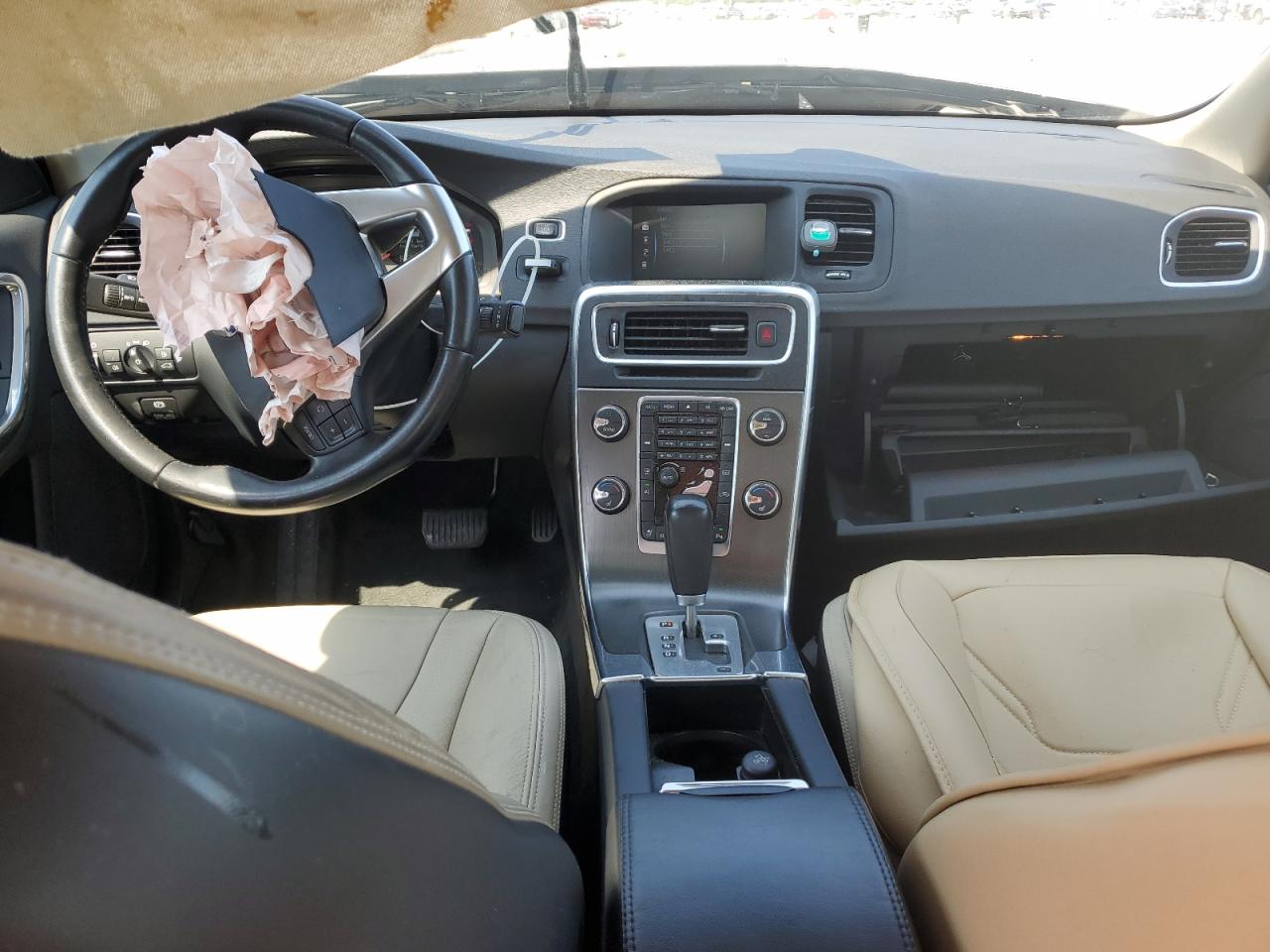 Volvo S60 T5 Image 10