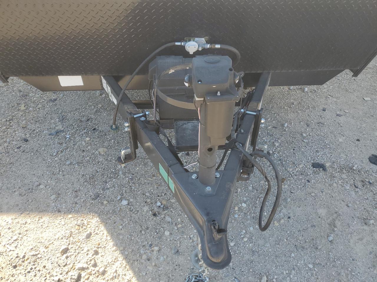 Cherokee Grey Wolf Image 6