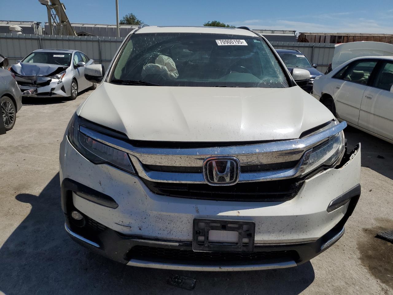 Honda Pilot Touring Image 2