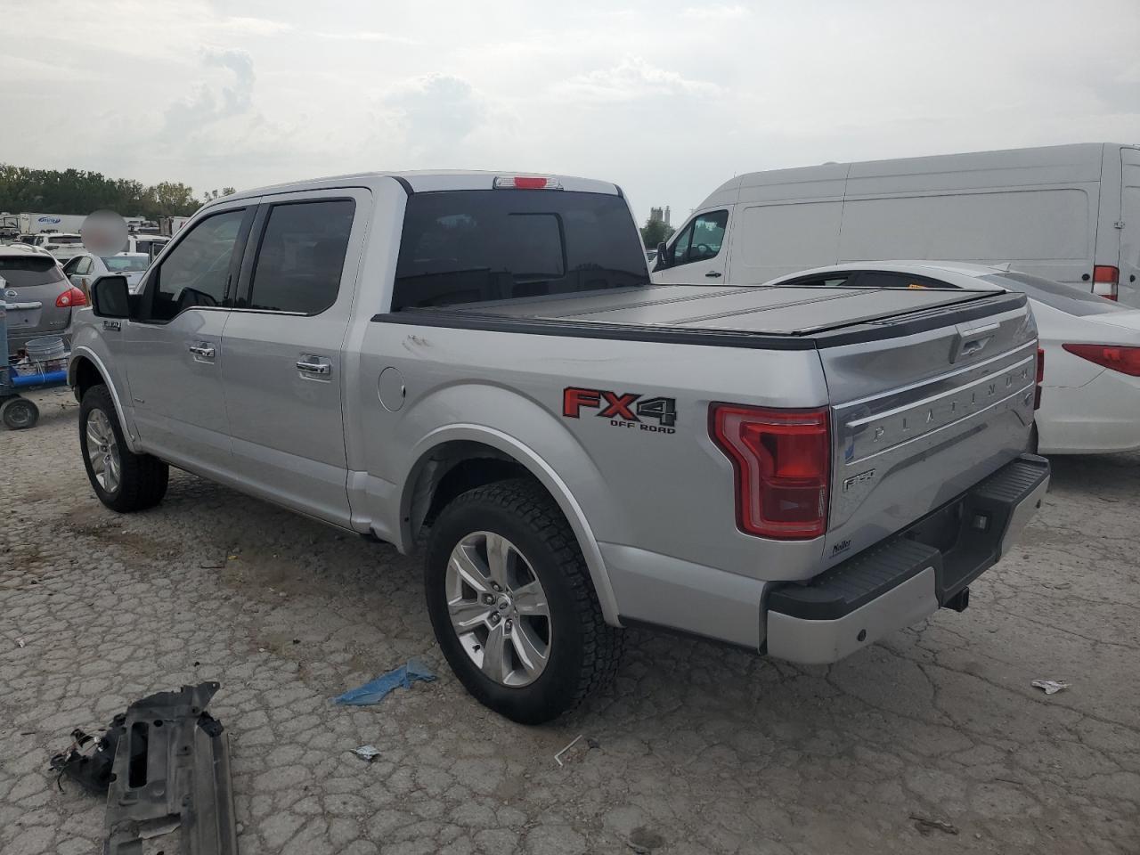Ford F-150 Supercrew Image 5